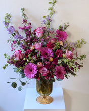 Load image into Gallery viewer, The Juliette flower arrangement for Local Delivery
