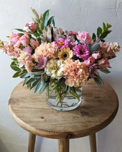 Load image into Gallery viewer, Petite Garden Bouquet for Local Flower Delivery