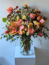 Load image into Gallery viewer, Deluxe Garden Bouquet for Local Flower Delivery