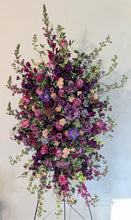 Load image into Gallery viewer, Deluxe standing Floral Spray