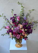 Load image into Gallery viewer, The Juliette flower arrangement for Local Delivery