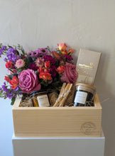 Load image into Gallery viewer, Spoil Me Artisan Gift Box