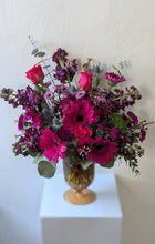 Load image into Gallery viewer, The Juliette flower arrangement for Local Delivery