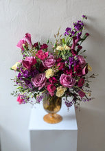 Load image into Gallery viewer, The Juliette flower arrangement for Local Delivery