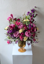 Load image into Gallery viewer, The Juliette flower arrangement for Local Delivery