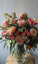 Load image into Gallery viewer, Deluxe Garden Bouquet for Local Flower Delivery