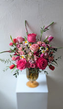 Load image into Gallery viewer, The Juliette flower arrangement for Local Delivery