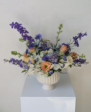 Load image into Gallery viewer, Light and Airy Floral arrangement for local delivery