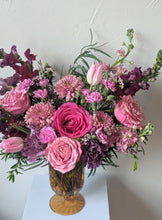 Load image into Gallery viewer, The Juliette flower arrangement for Local Delivery