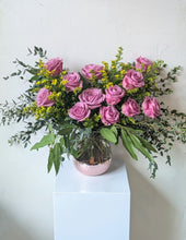 Load image into Gallery viewer, Bella Rose Bouquet for local delivery