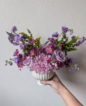 Load image into Gallery viewer, Light and Airy Floral arrangement for local delivery
