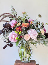 Load image into Gallery viewer, Deluxe Garden Bouquet for Local Flower Delivery