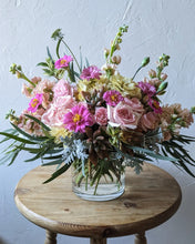 Load image into Gallery viewer, Petite Garden Bouquet for Local Flower Delivery
