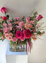 Load image into Gallery viewer, Abundant Floret arrangement for Local Delivery
