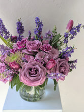 Load image into Gallery viewer, Petite Garden Bouquet for Local Flower Delivery
