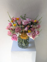 Load image into Gallery viewer, Petite Garden Bouquet for Local Flower Delivery
