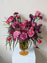 Load image into Gallery viewer, The Juliette flower arrangement for Local Delivery
